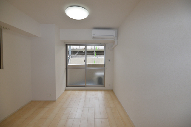 居室・リビング　写真は同マンションの別のお部屋のものです