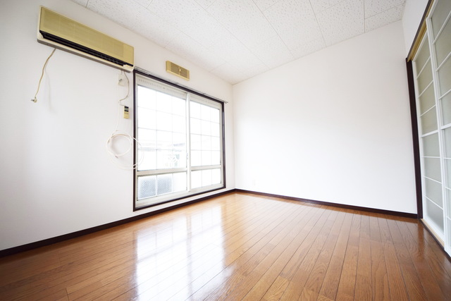 居室・リビング　～家族団欒はこちらです～別号室参考写真