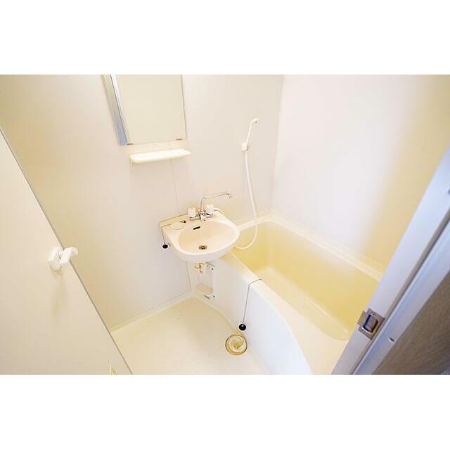 バス・シャワールーム　現況優先