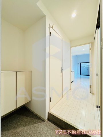 玄関　同マンション別部屋参考写真