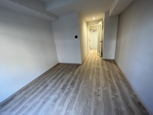 居室・リビング　7.3帖の洋室です♪