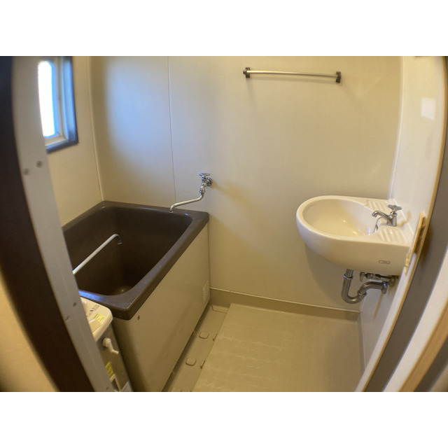 バス・シャワールーム　お風呂で日々の疲れを落としましょう