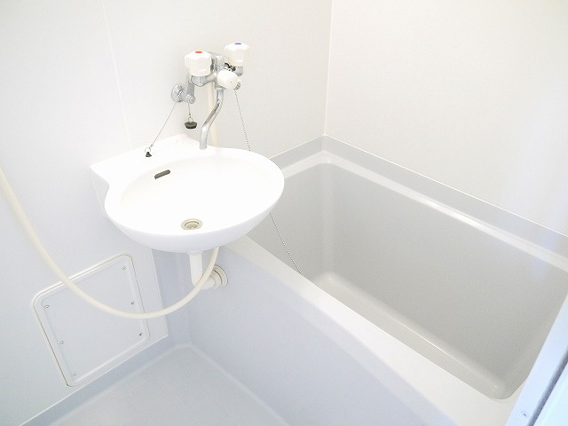 バス・シャワールーム　きれいなお風呂です