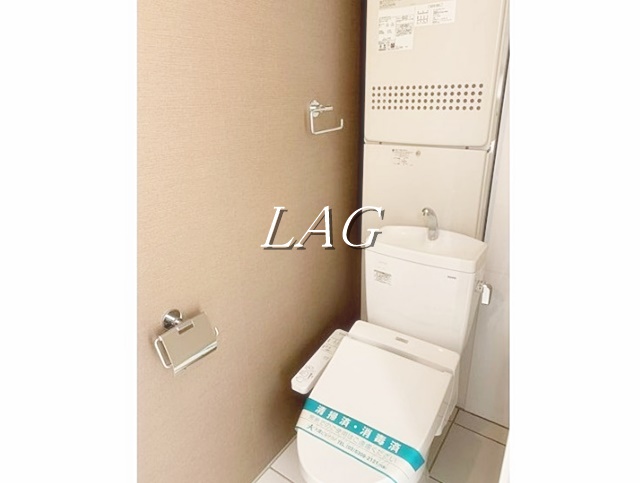 トイレ　トイレ（同仕様）です。