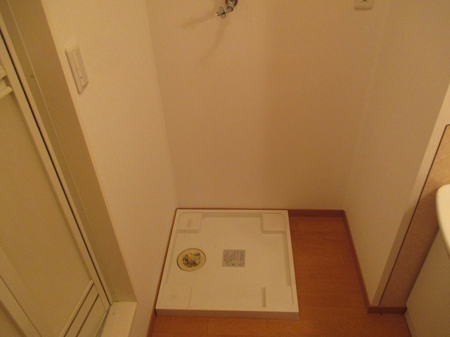 その他部屋・スペース　防水パン付洗濯機置場です