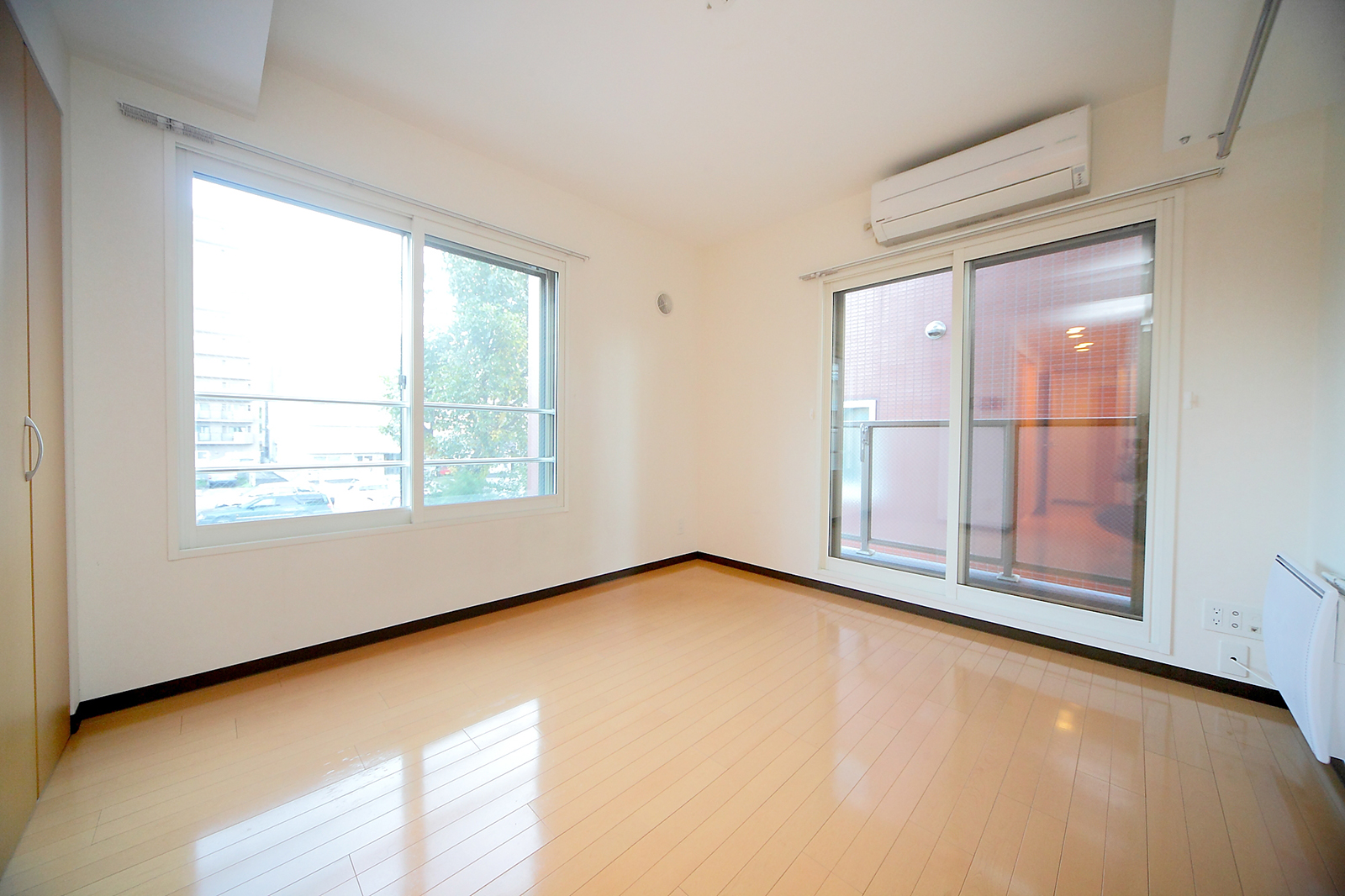 居室・リビング　別部屋・同部屋タイプ