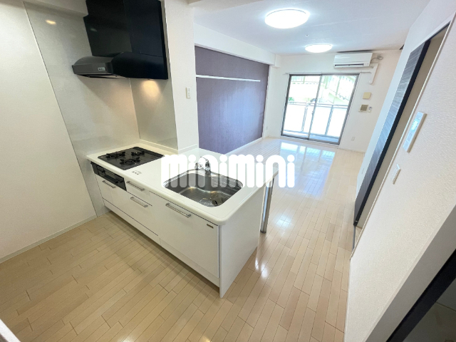 居室・リビング　なんと追い焚き機能付きです。