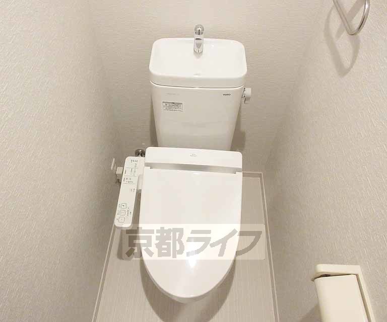 トイレ　ウォシュレット完備