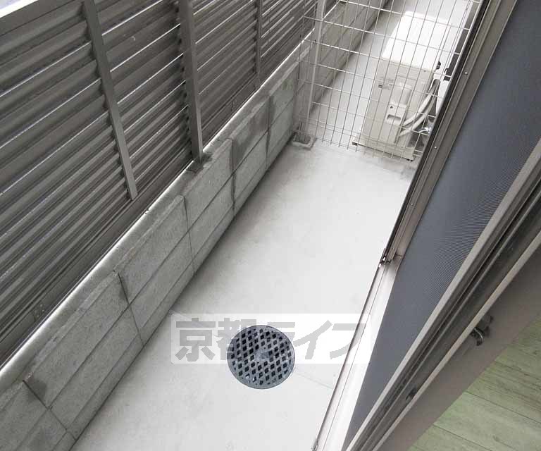 バルコニー　洗濯物もたくさん干せます