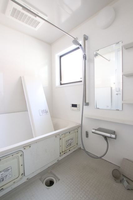 バス・シャワールーム　バス