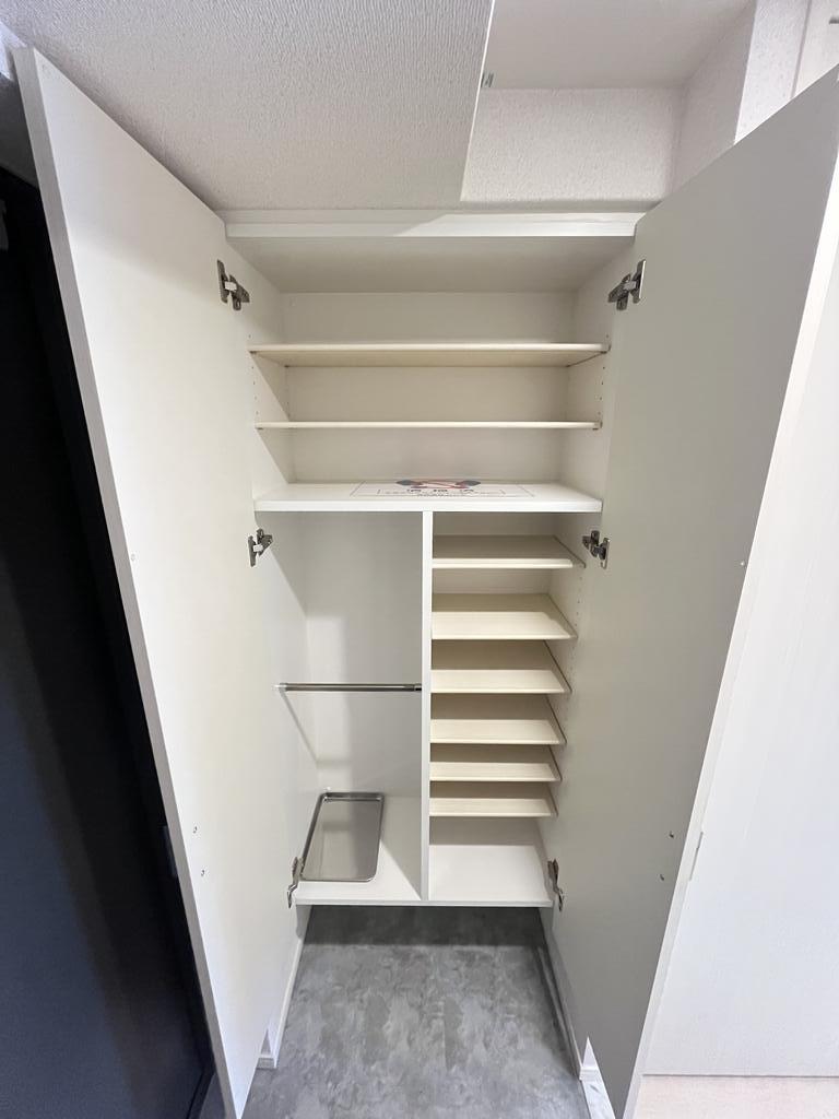 玄関　※同建物別部屋