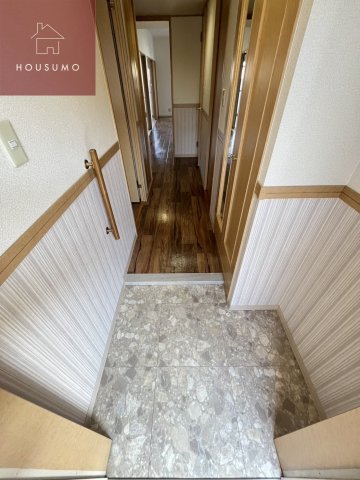 玄関　明るい玄関です