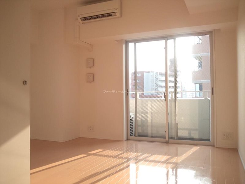 居室・リビング　★《見学予約受付中》当店では契約金がクレジット決済可能です★