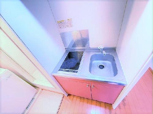 キッチン　設備・仕様は号室により異なる為現況を優先致します。