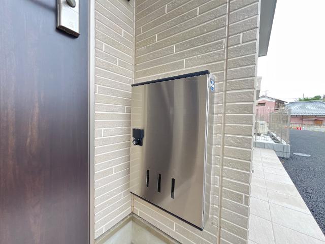 玄関　宅配ボックス