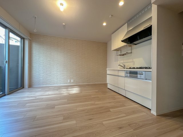 居室・リビング　同タイプ間取りの別部屋写真です。