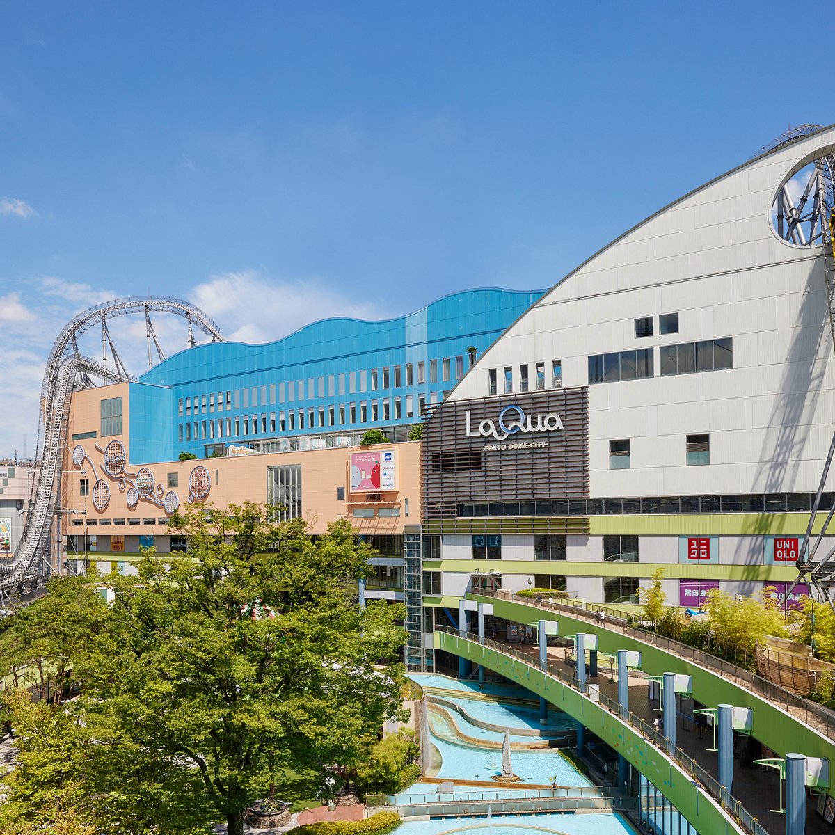 ショッピングセンター　LaQua（ショッピングセンター）まで558m