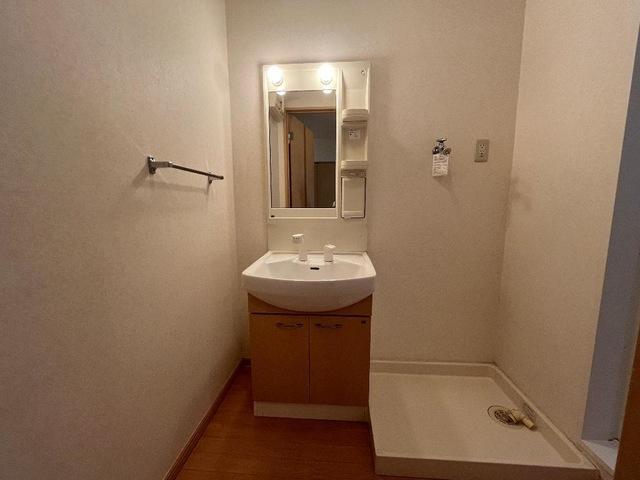 洗面設備　洗髪洗面化粧台・室内洗濯機置き場