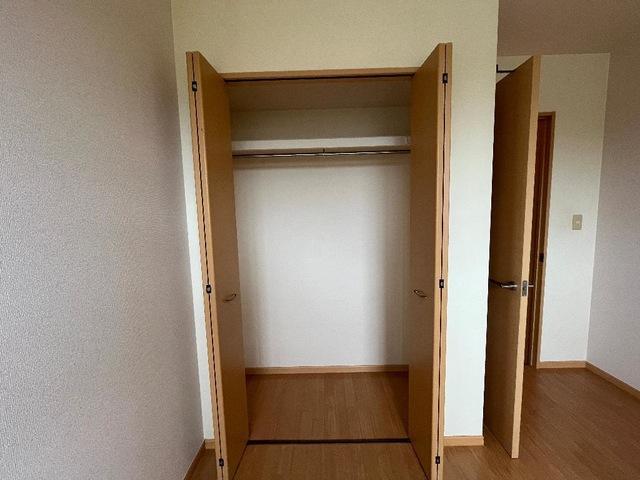 収納　クローゼット