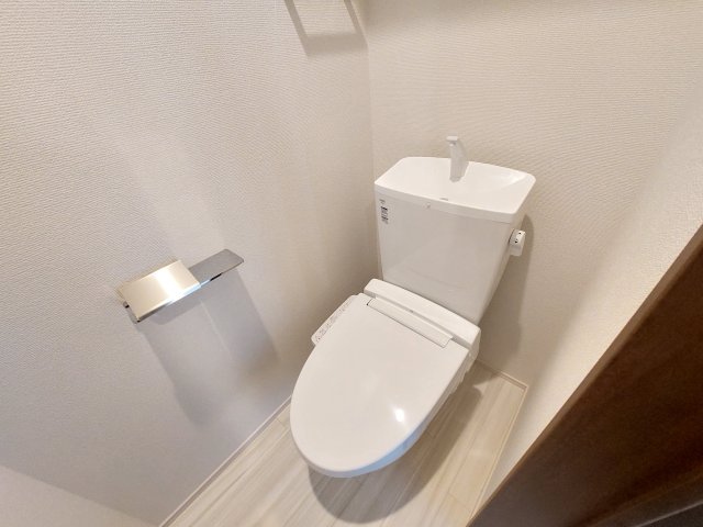 トイレ　※同施工会社写真