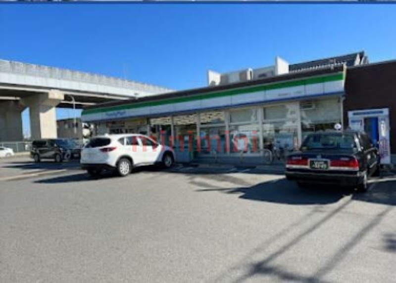 コンビニ　ファミリーマート摂津鳥飼中一丁目店（コンビニ）まで1009m