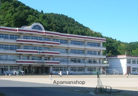 中学校　利府町立利府中学校（中学校）まで622m