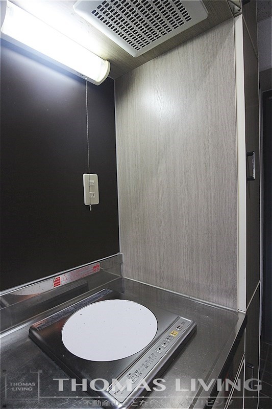 キッチン　IHクッキングヒーターが付いております。