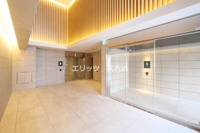 エントランス　エントランス