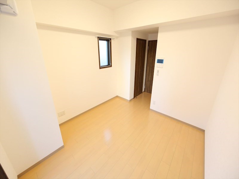 居室・リビング　洋室6.62帖　クローゼット　エアコン完備