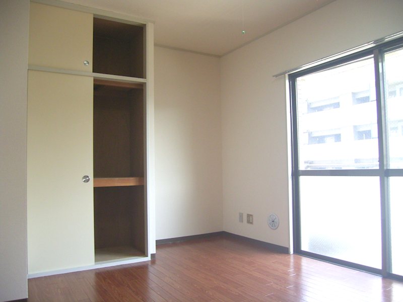 収納　洋室7帖　収納あり