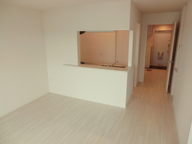 居室・リビング　カウンターキッチンのあるリビングです♪