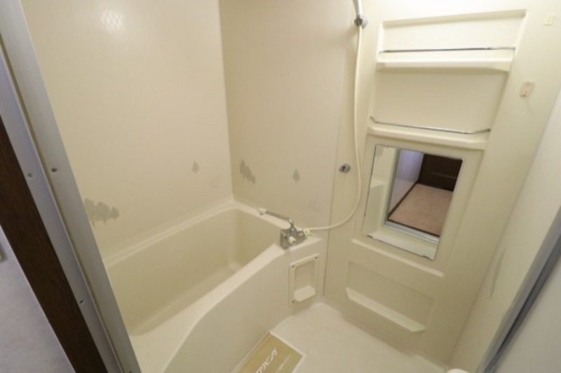 バス・シャワールーム　図面と現状に相違がある場合には現状を優先