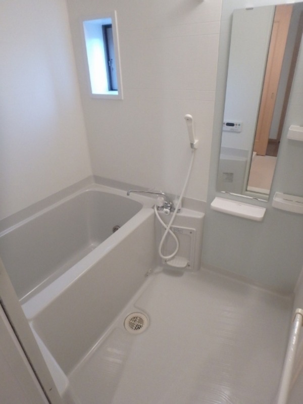 バス・シャワールーム　図面と現状に相違がある場合には現状を優先