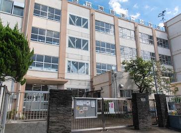 小学校　足立区立梅島第二小学校（小学校）まで180m