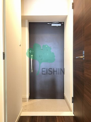 玄関　下駄箱もしっかりついてます！