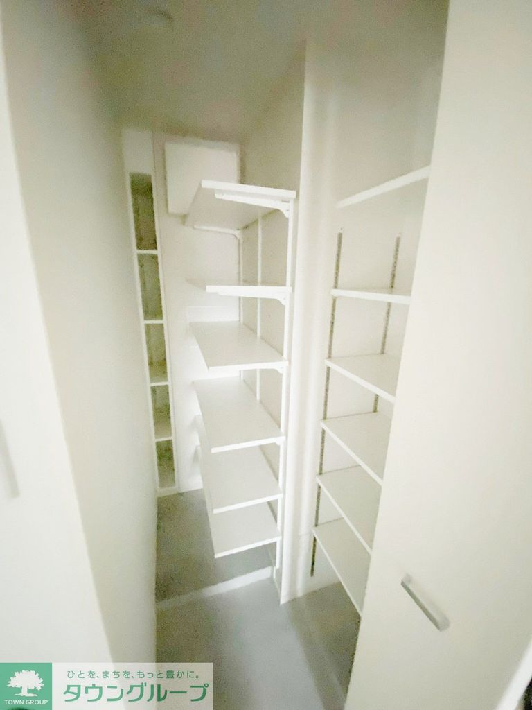 玄関　★お問い合わせはタウンハウジングまで★