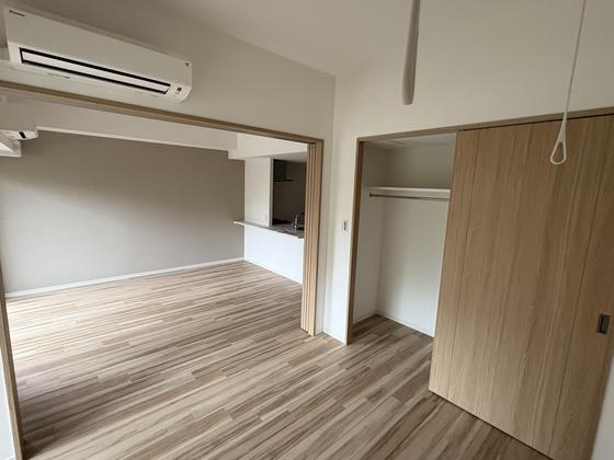 収納　※別部屋の写真です
