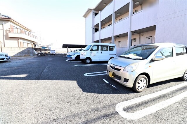 駐車場　駐車場