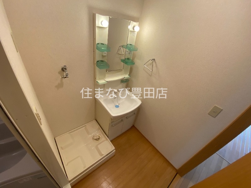 洗面設備　同型タイプ