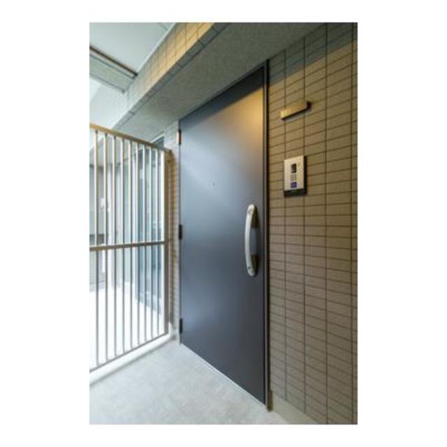 玄関　※写真は同タイプ住戸です。