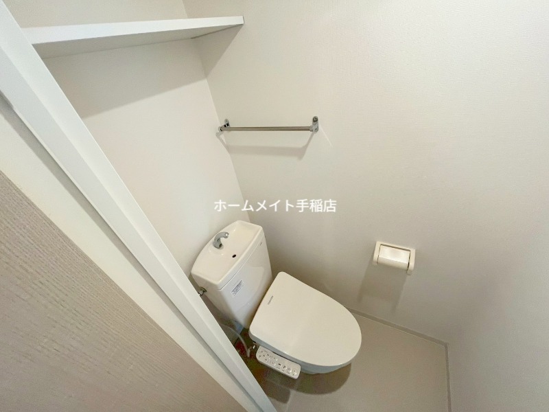 トイレ　ウォシュレット付きで快適な環境です♪