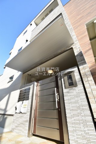 建物外観　2022年完成