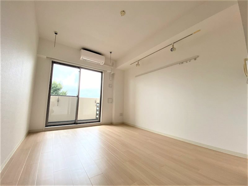 居室・リビング　※写真は別部屋です。