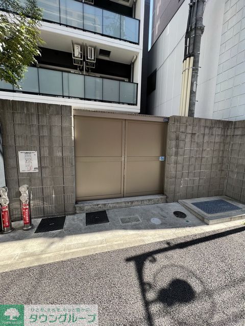 エントランス　エントランス