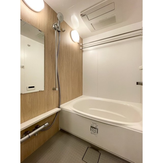 バス・シャワールーム　※写真は同タイプ住戸です。