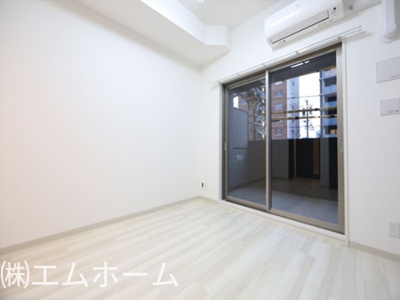 居室・リビング　洋室6帖　エアコン　照明付