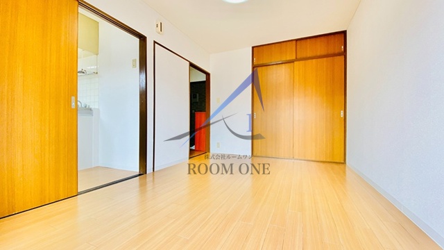居室・リビング　洋室のお部屋です。