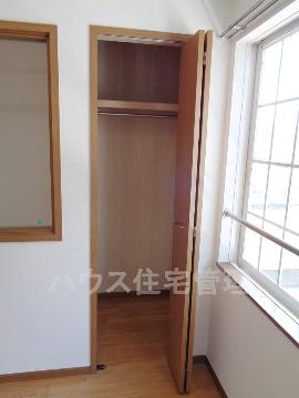 収納　クローゼット