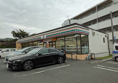 コンビニ　セブンイレブン 横浜日野店（コンビニ）まで545m