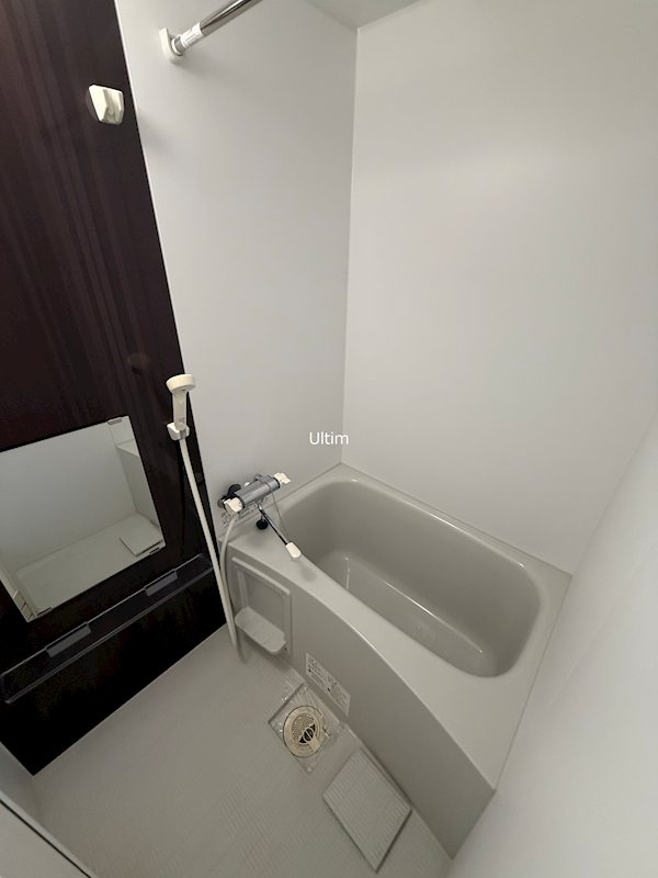 バス・シャワールーム　※別のお部屋の写真です